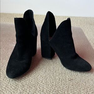 Steve Madden Suede Elegant Black Women's Ankle Boots Size 5